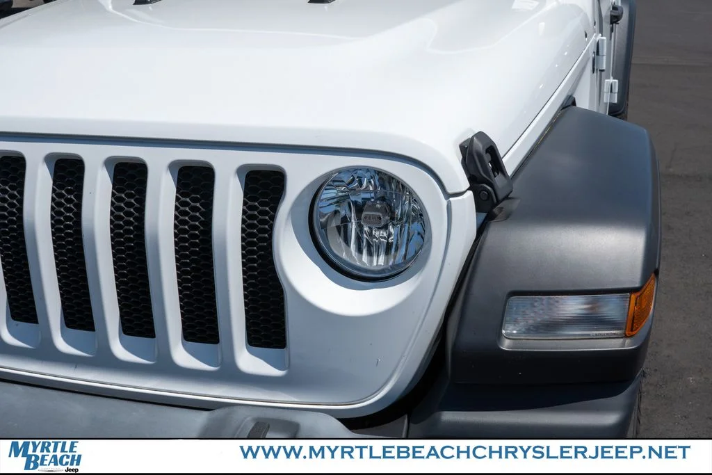 Used 2022 Bright White Clearcoat Jeep Unlimited Sport S image 11
