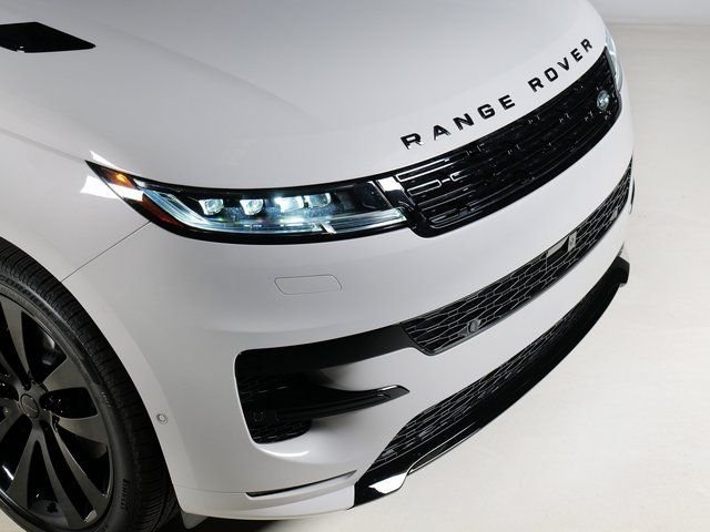 New 2026 Borasco Grey Land Rover Dynamic SE image 29