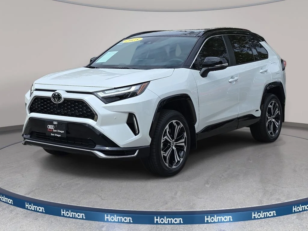 2025 Toyota RAV4 Plug-in Hybrid XSE AWD's photo