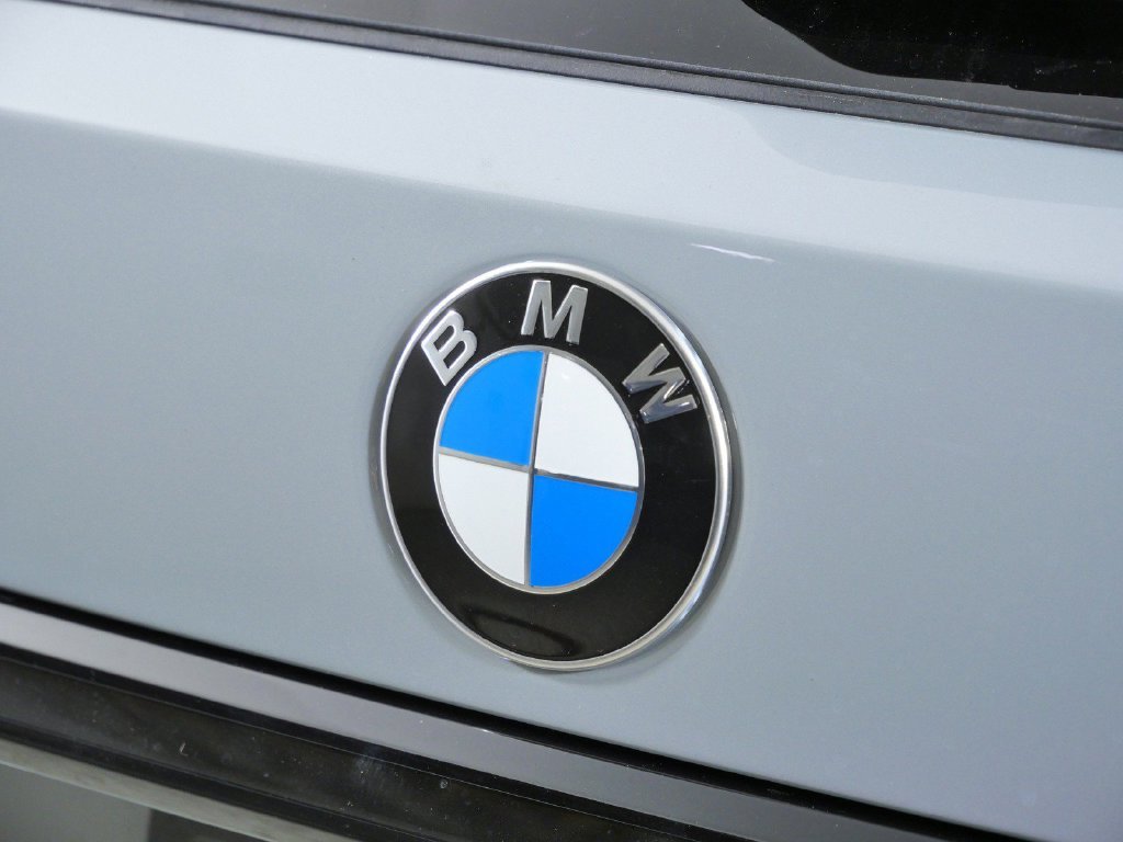 New 2027 Brooklyn Grey Metallic BMW M60i image 11