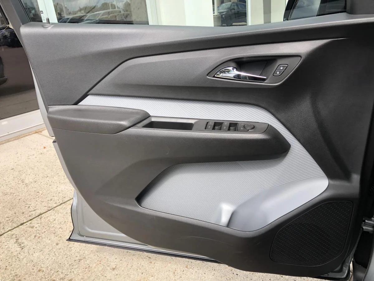 New 2027 Grey Chevrolet Fwd 4dr Lt image 19