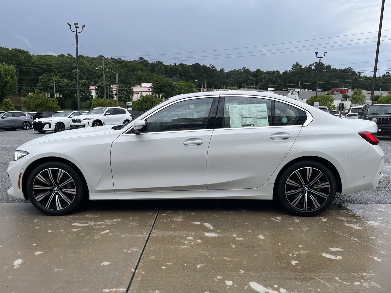 Used 2026 Alpine White BMW 330i image 5