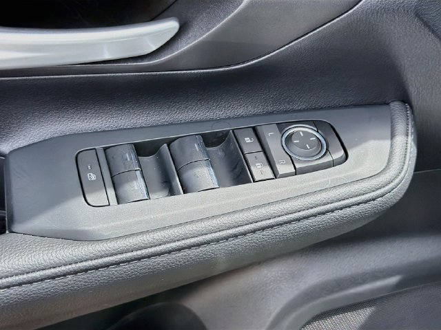 Used 2026 Pearl Toyota XLE image 23