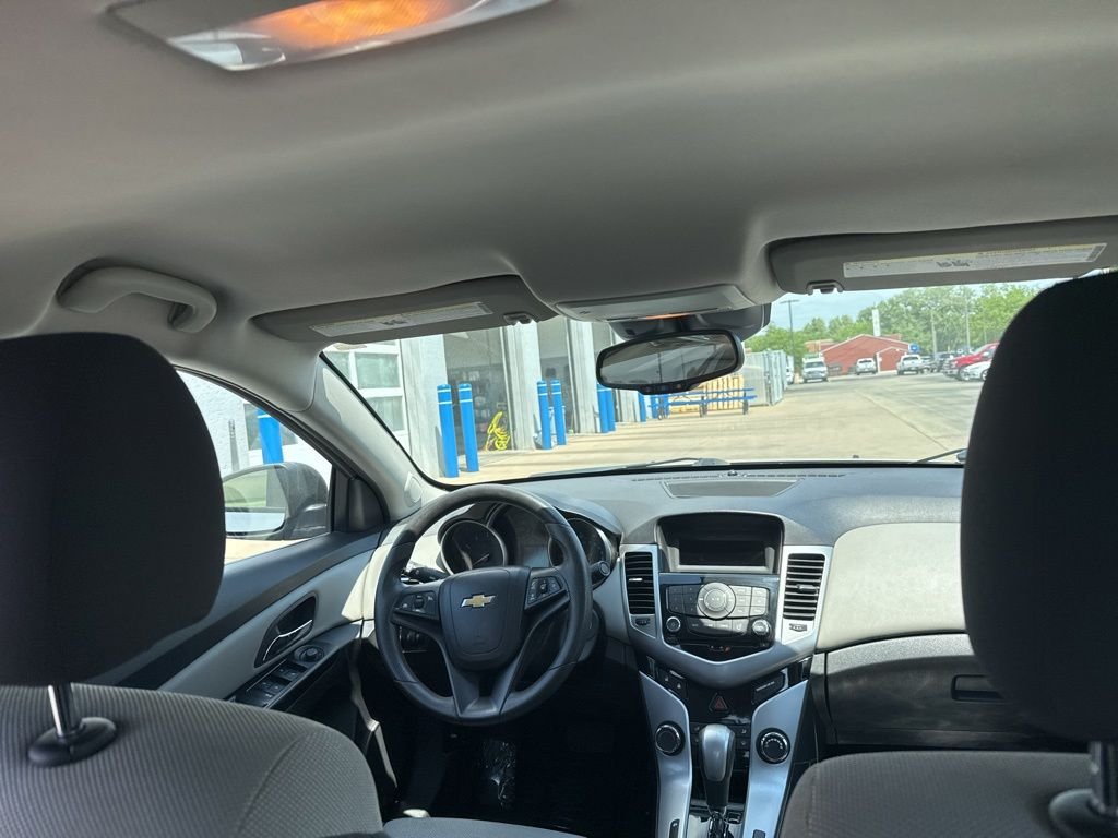 Used 2013 Silver Chevrolet LS image 27