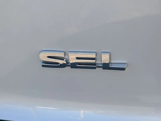 New 2026 White Mitsubishi SEL image 14