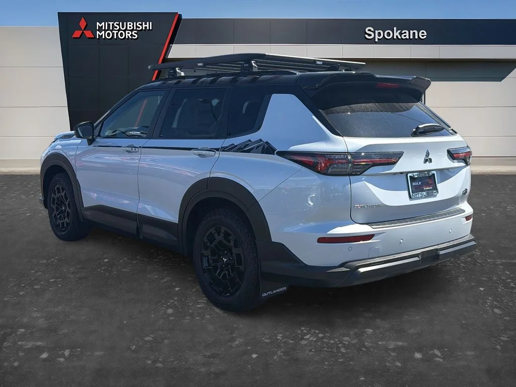 New 2026 White Diamond Mitsubishi TRAIL EDITION AWD image 5