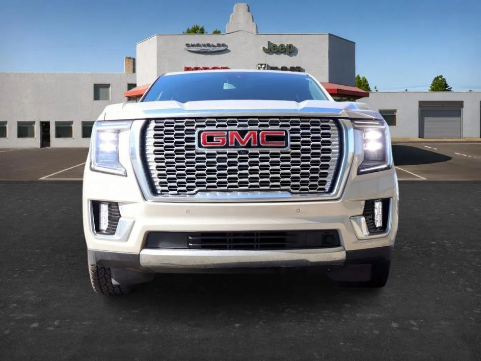 Used 2023 Pearl Beige Metallic GMC Denali image 30
