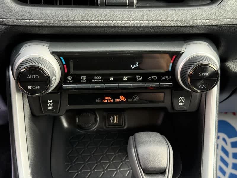 Used 2025 Midnight Black Metallic Toyota XLE image 18