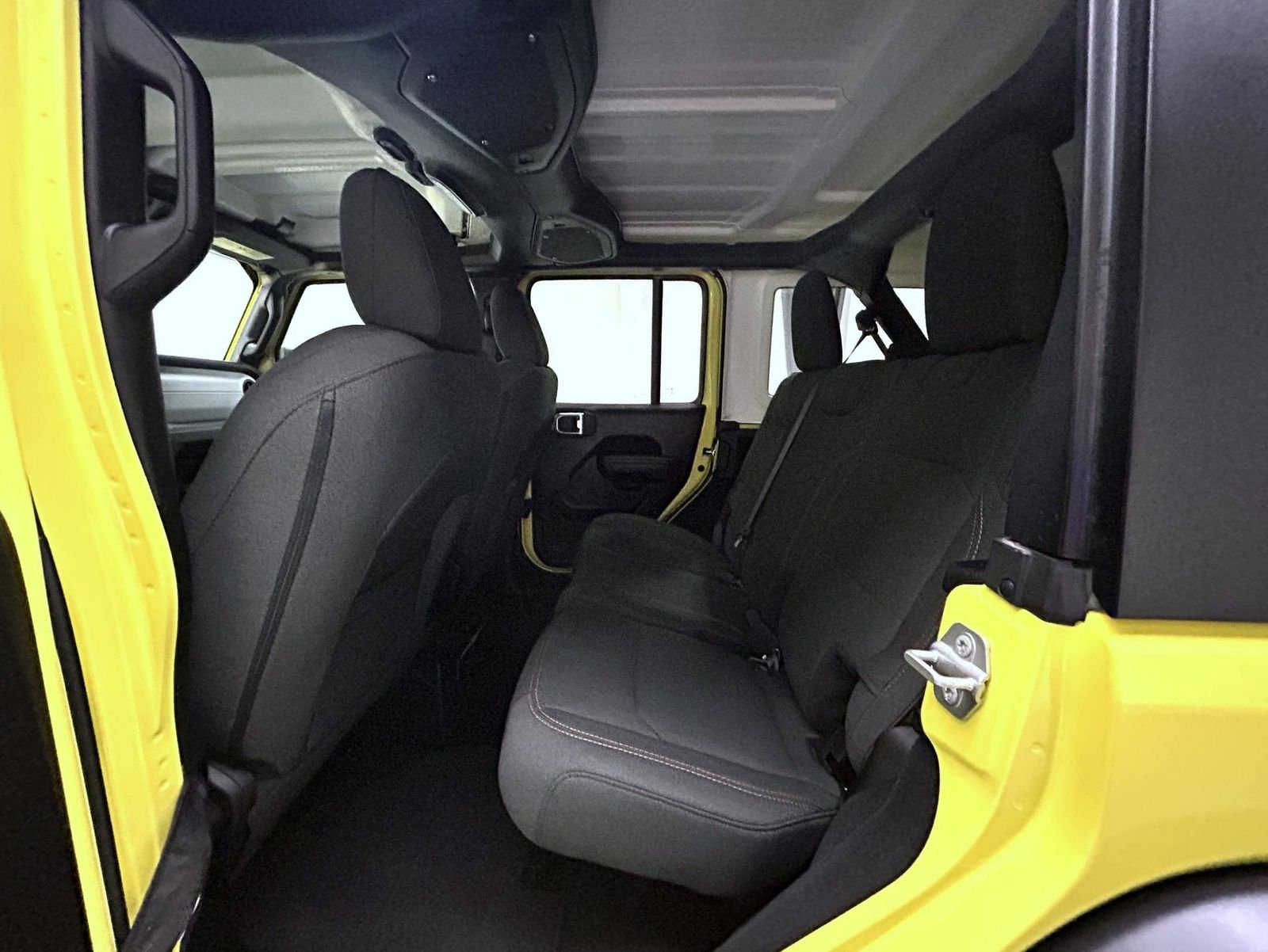 Used 2024 Yellow Jeep Sport S image 19