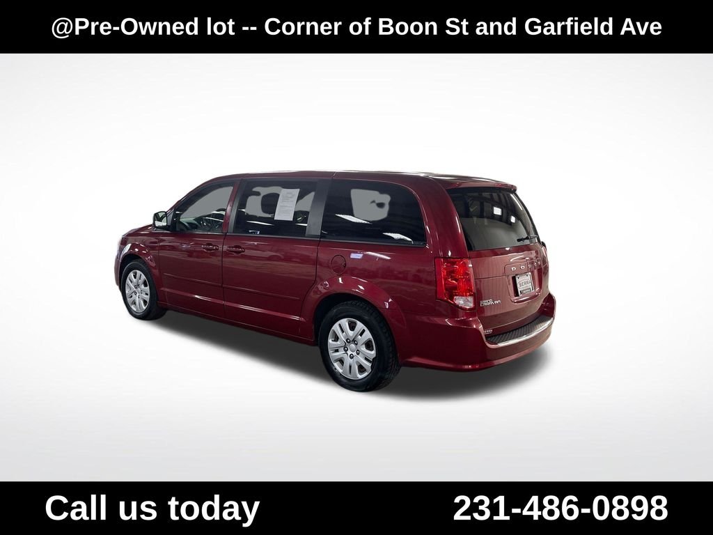 Used 2014 Red Dodge SE image 3