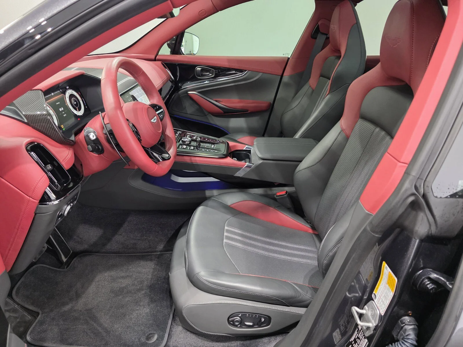 Used 2025 Xenon Grey Aston Martin 707 image 17