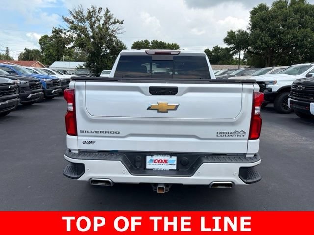 Used 2022 Iridescent Pearl Tricoat Chevrolet High Country image 5