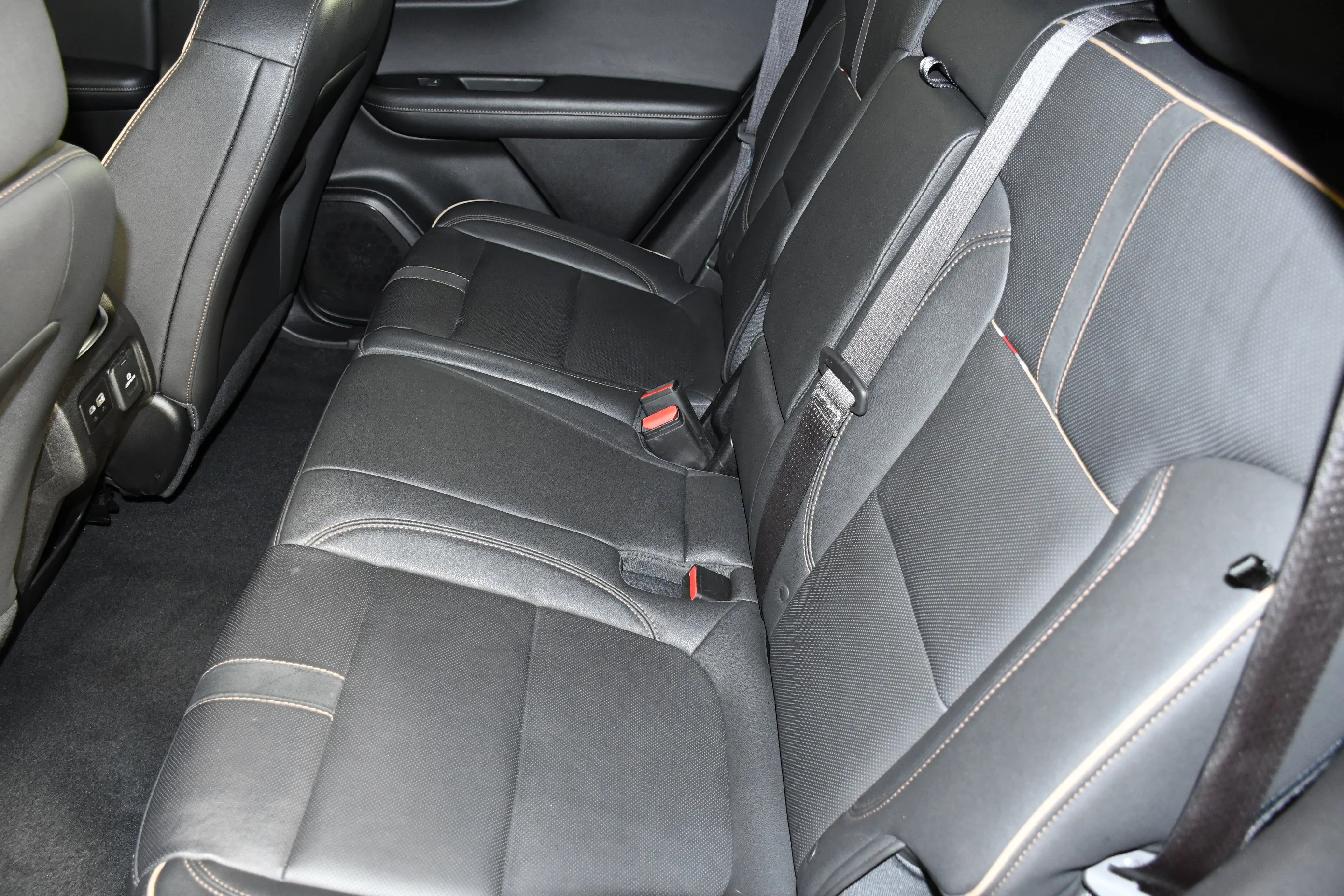 Used 2024 Black Chevrolet Premier image 48