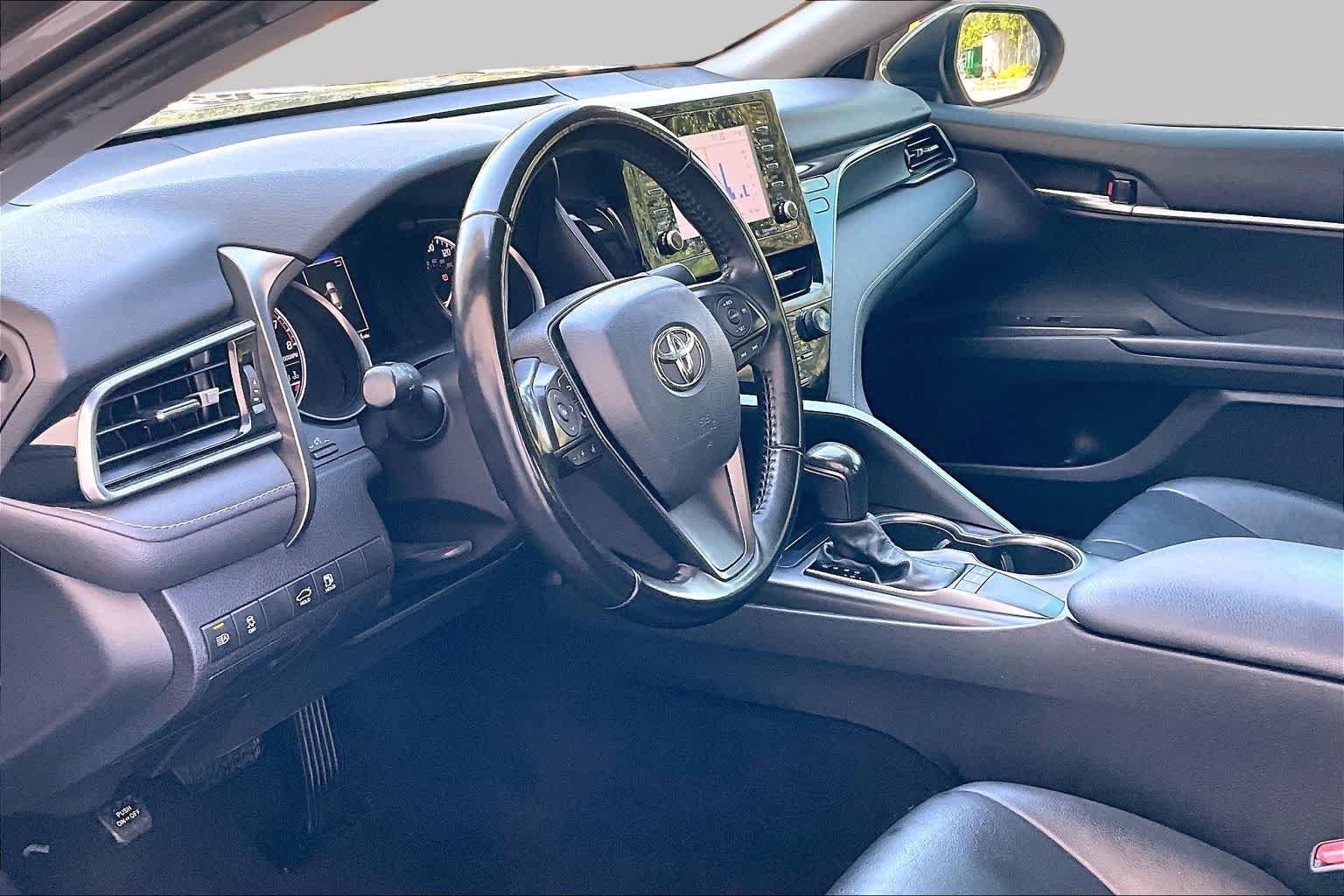 Used 2022 PREDAWN GRAY MICA Toyota SE Nightshade image 17