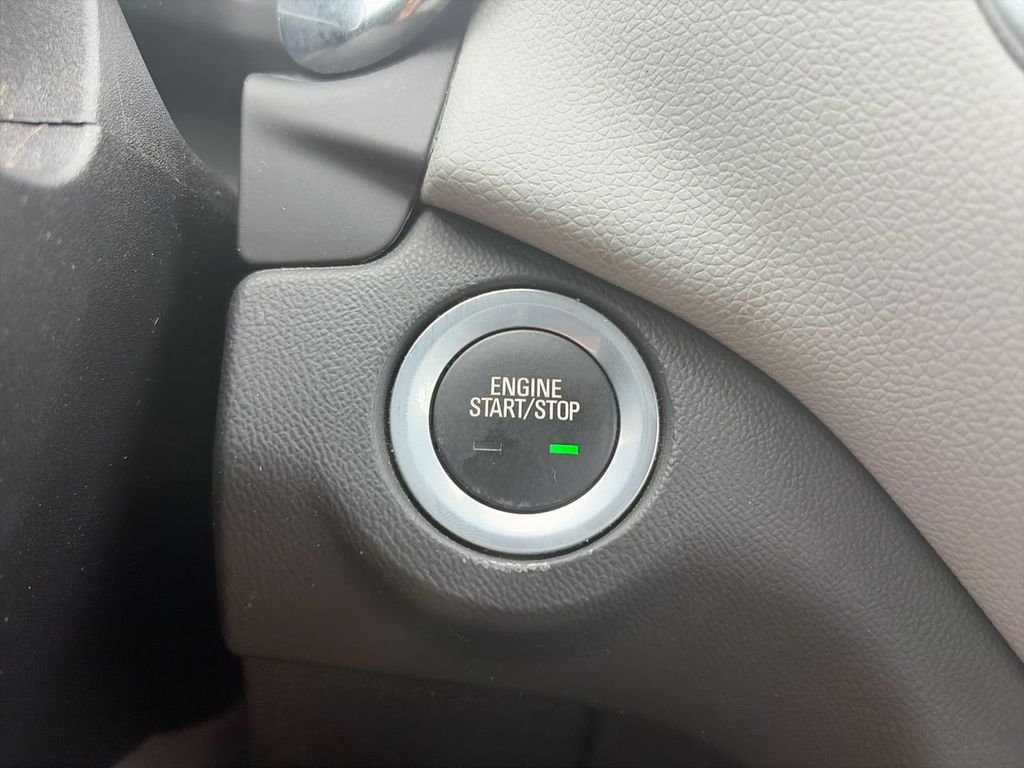 Used 2018 White Chevrolet LS image 23