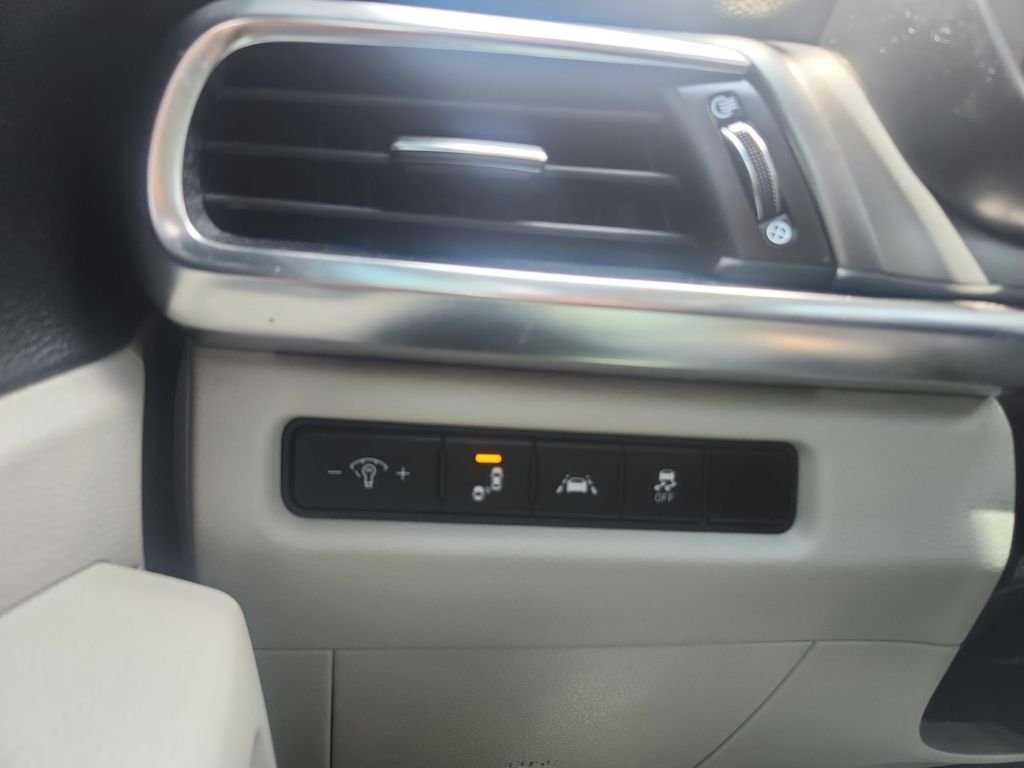 Certified Used 2022 Black Kia S image 25