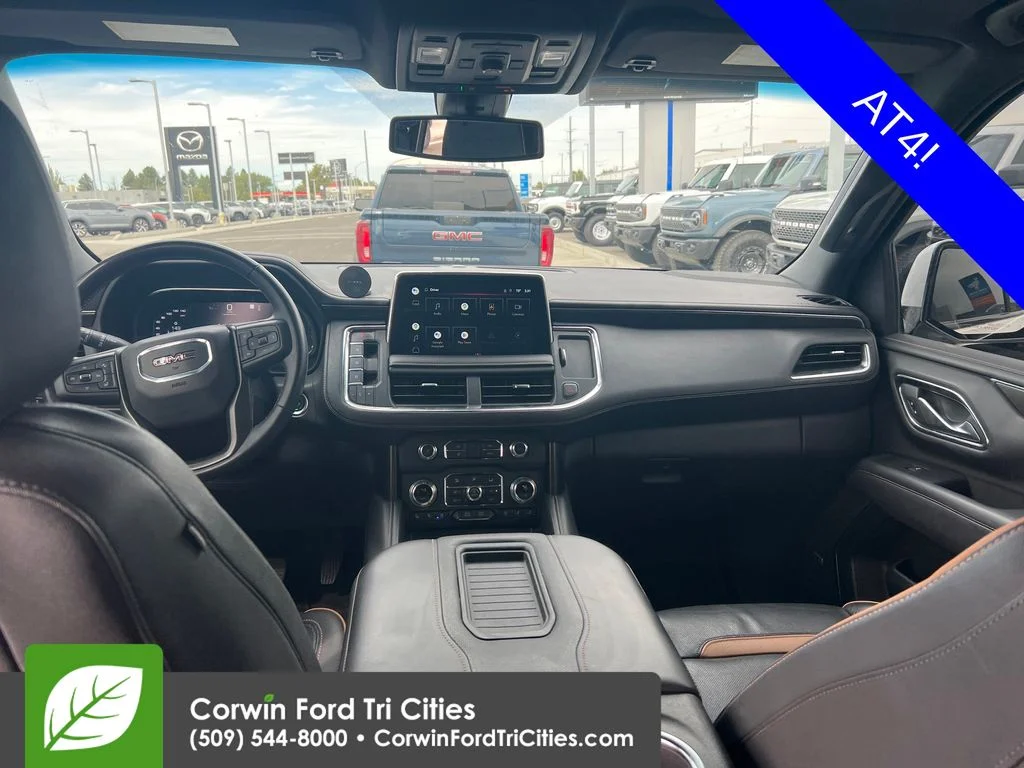 Used 2022 White GMC AT4 image 5