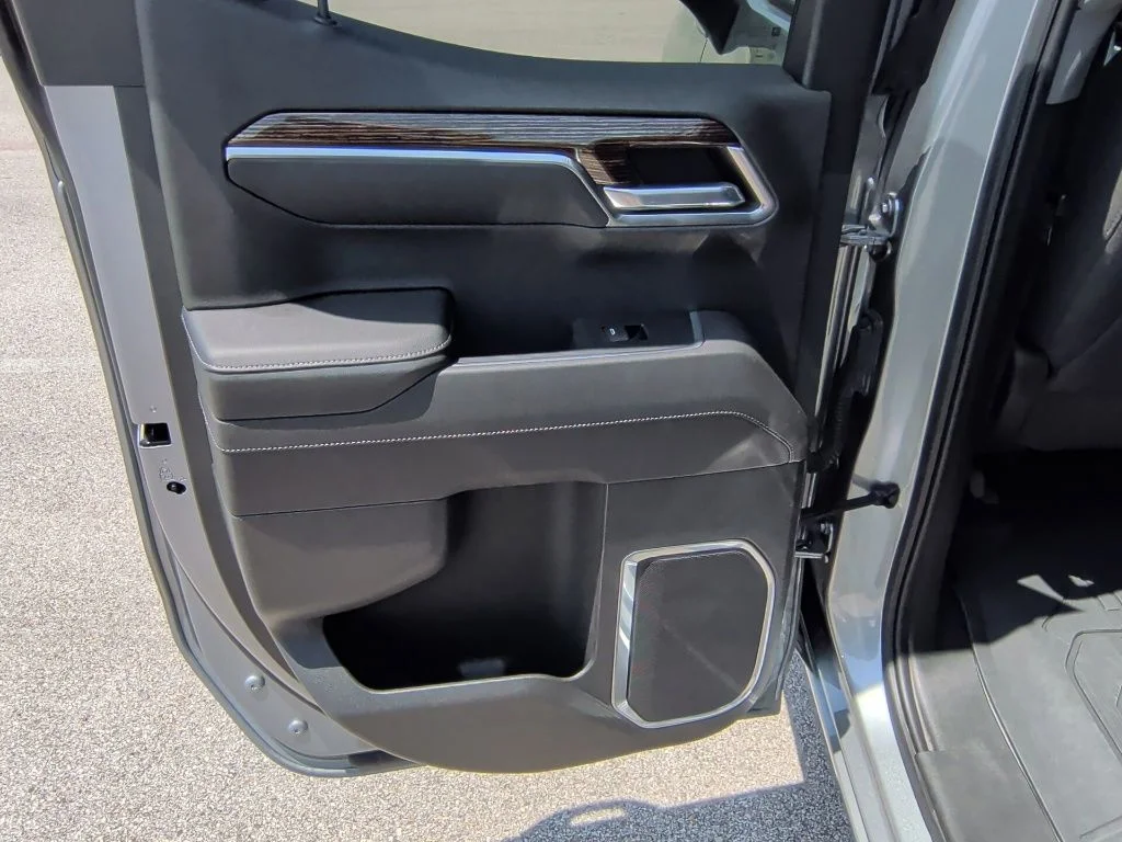 Used 2023 Sterling GMC Elevation image 35