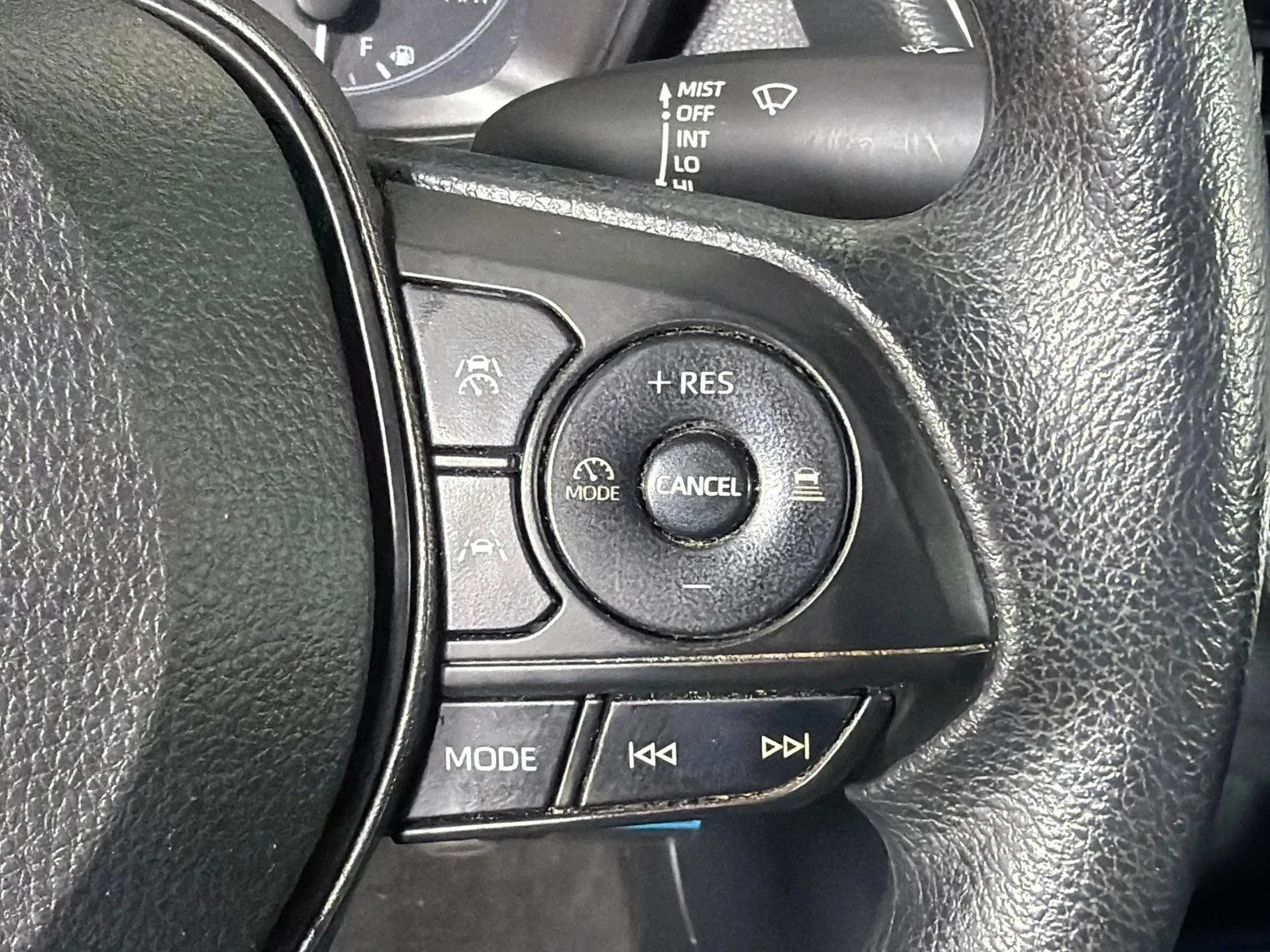 Used 2023 Gray Toyota LE image 25