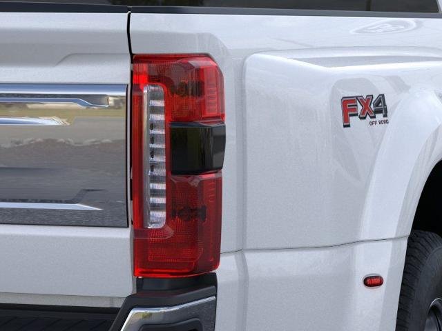 New 2026 Star White Metallic Tri-Coat Ford F-350® King Ranch® image 43