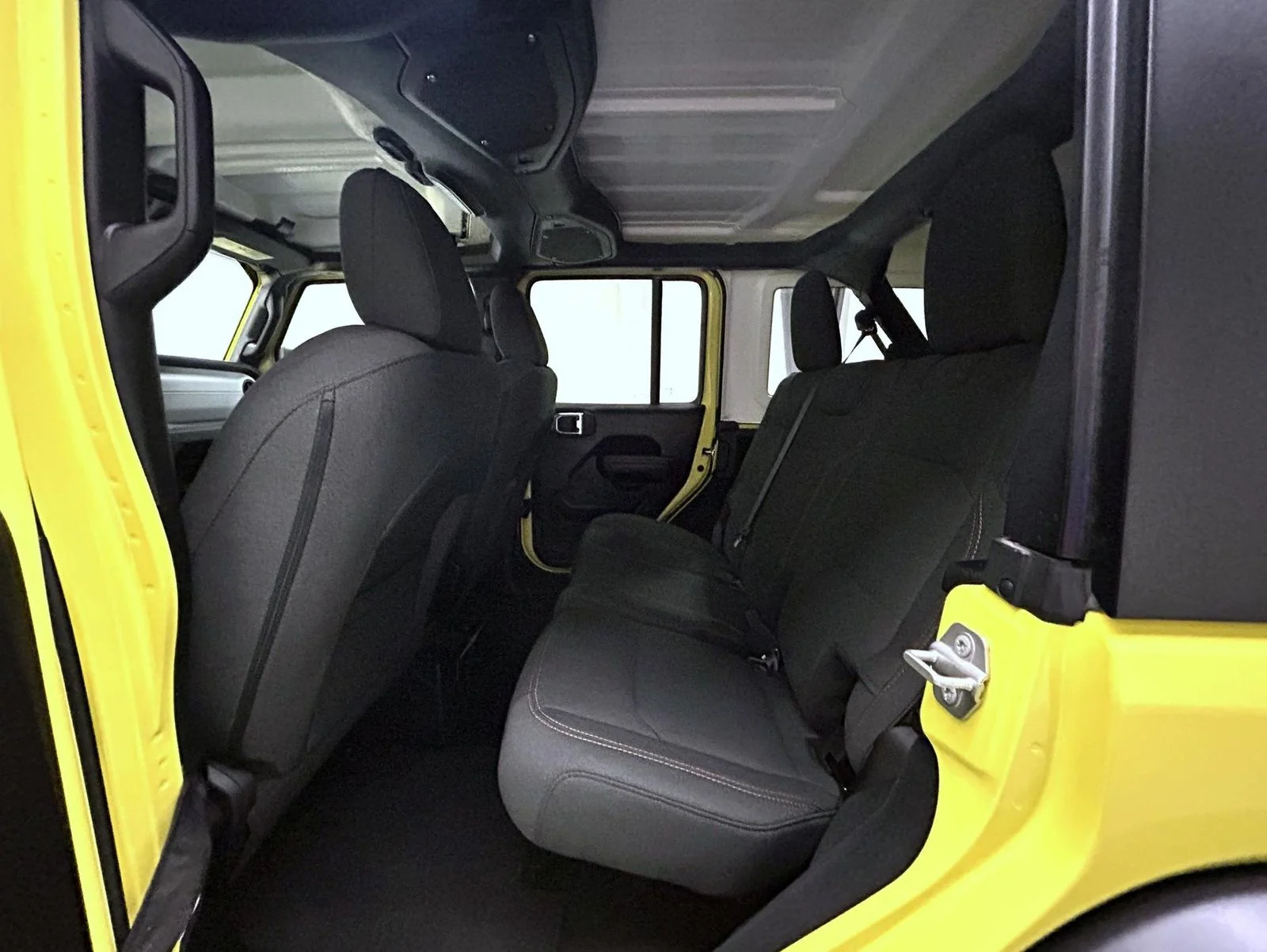 Used 2024 Yellow Jeep Sport S image 19