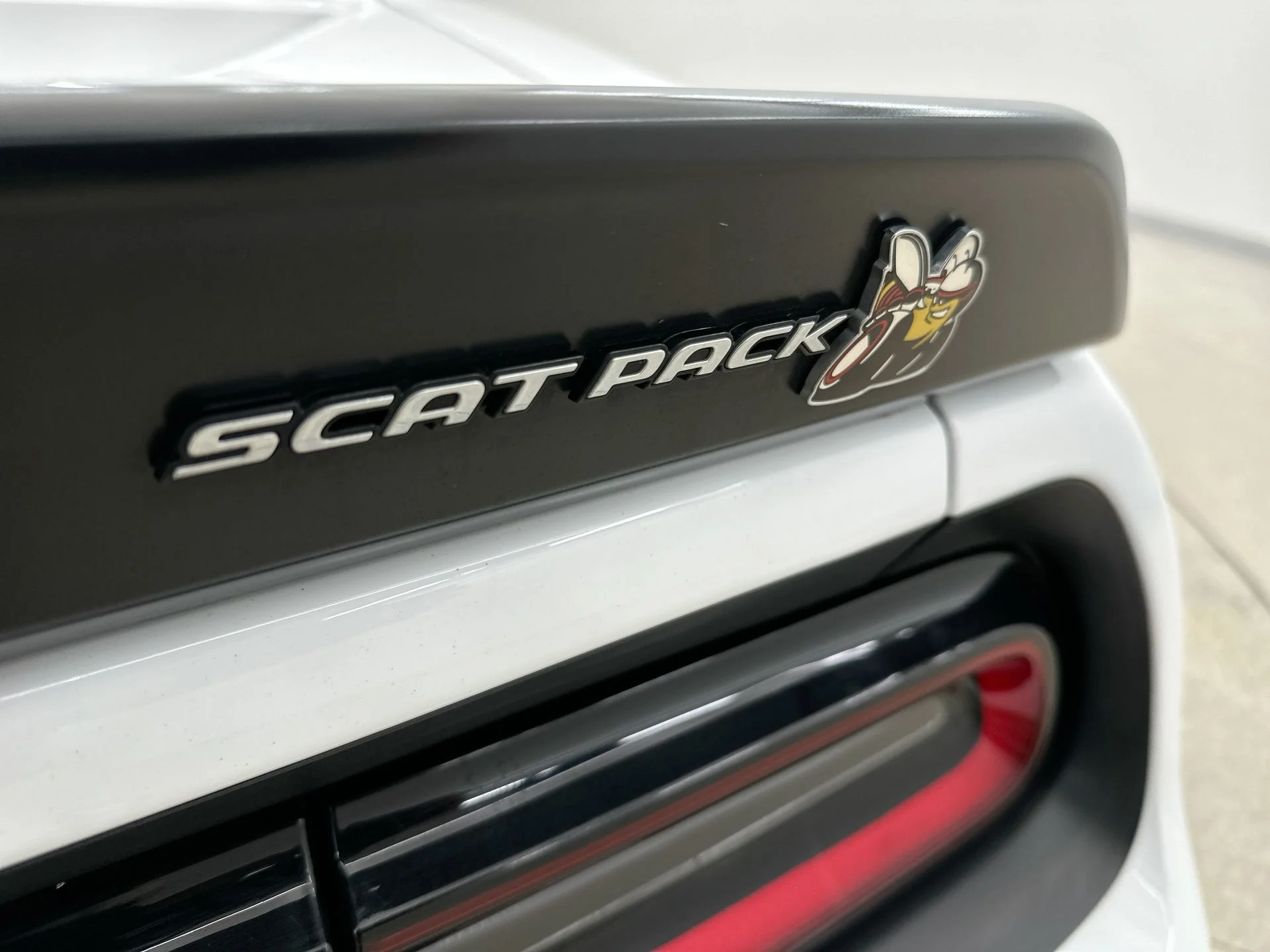 Used 2022 White Dodge R/T Scat Pack Widebody image 39