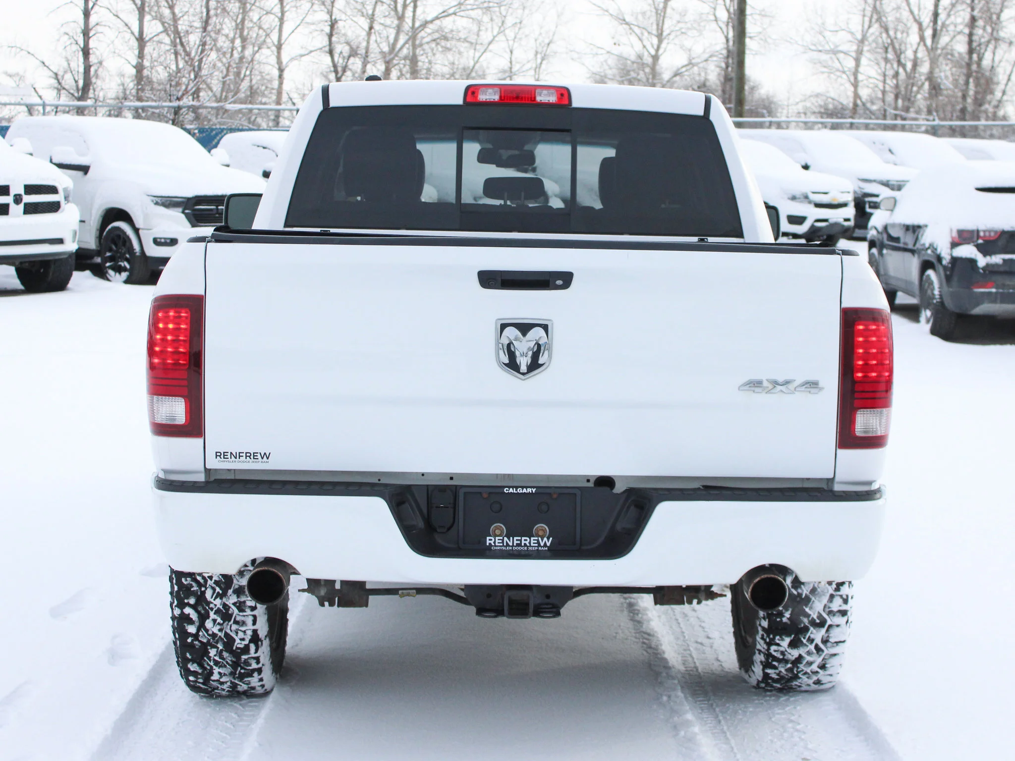 Used 2017 White RAM Sport * Mechanic Special | HEMI V8 | Heated Seats | Backup Camera | Tonneau Cover image 11