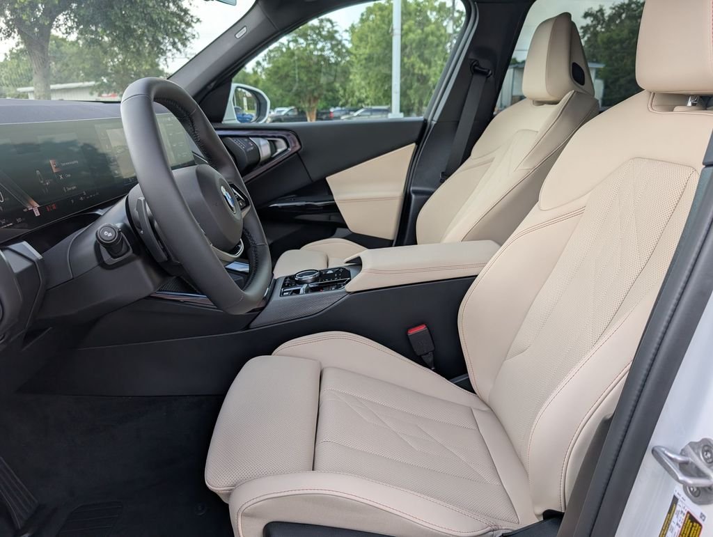 New 2026 Alpine White BMW 30 xDrive image 12