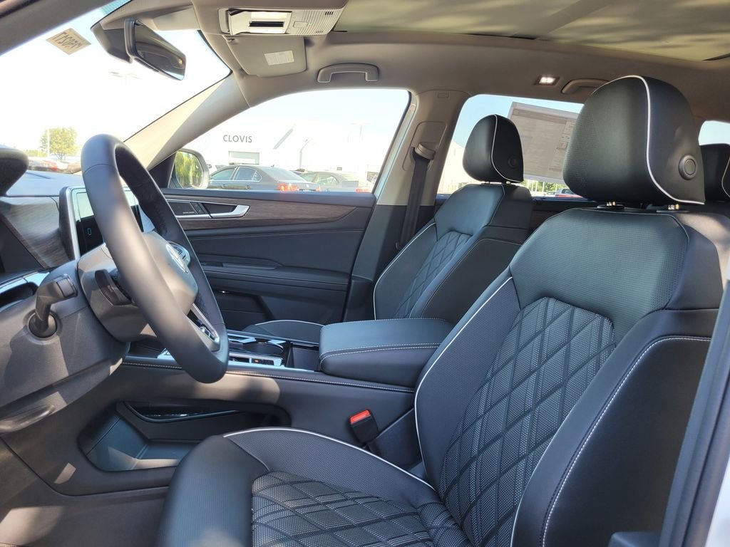 2025 Volkswagen Atlas SEL Premium R-Line - Photo 11