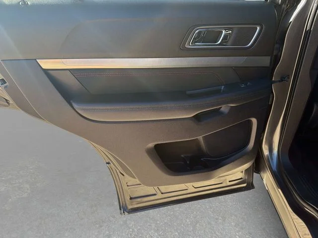 Used 2019 Gray Ford XLT image 12