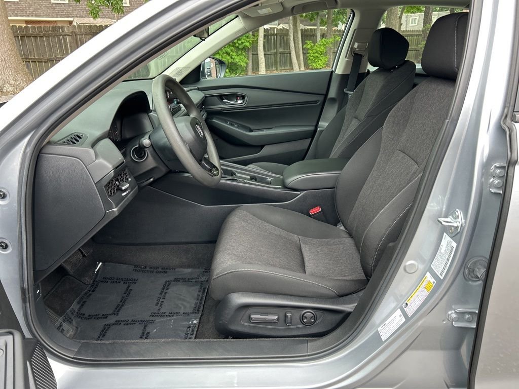 Used 2023 Gray Honda EX image 13