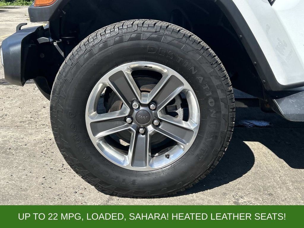 Used 2021 White Jeep Unlimited Sahara image 9