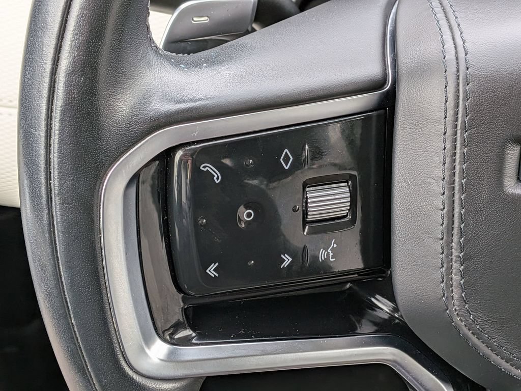 Used 2023  Land Rover SE R-Dynamic image 28