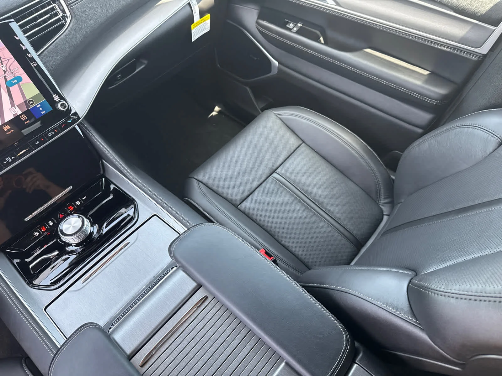 New 2026 Bright White Clearcoat Jeep Limited Altitude image 31