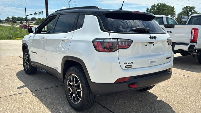 Certified Used 2025 White Jeep Trailhawk image 10