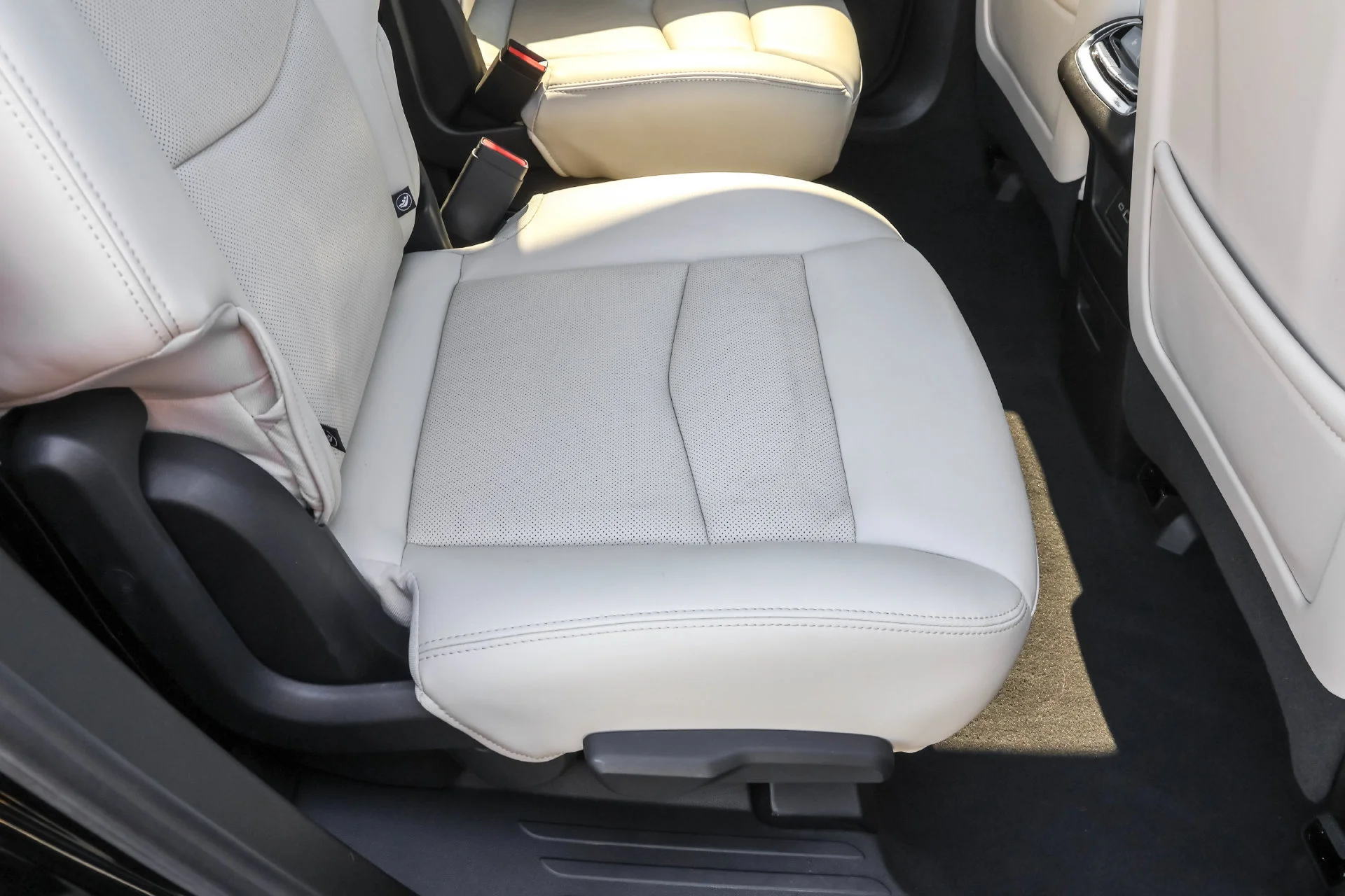 2023 Cadillac XT6 Sport - Photo 47