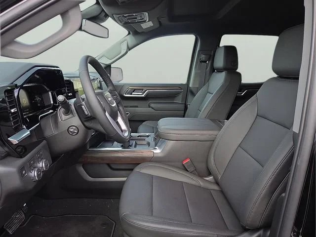 2026 GMC Sierra 1500 SLT - Photo 14