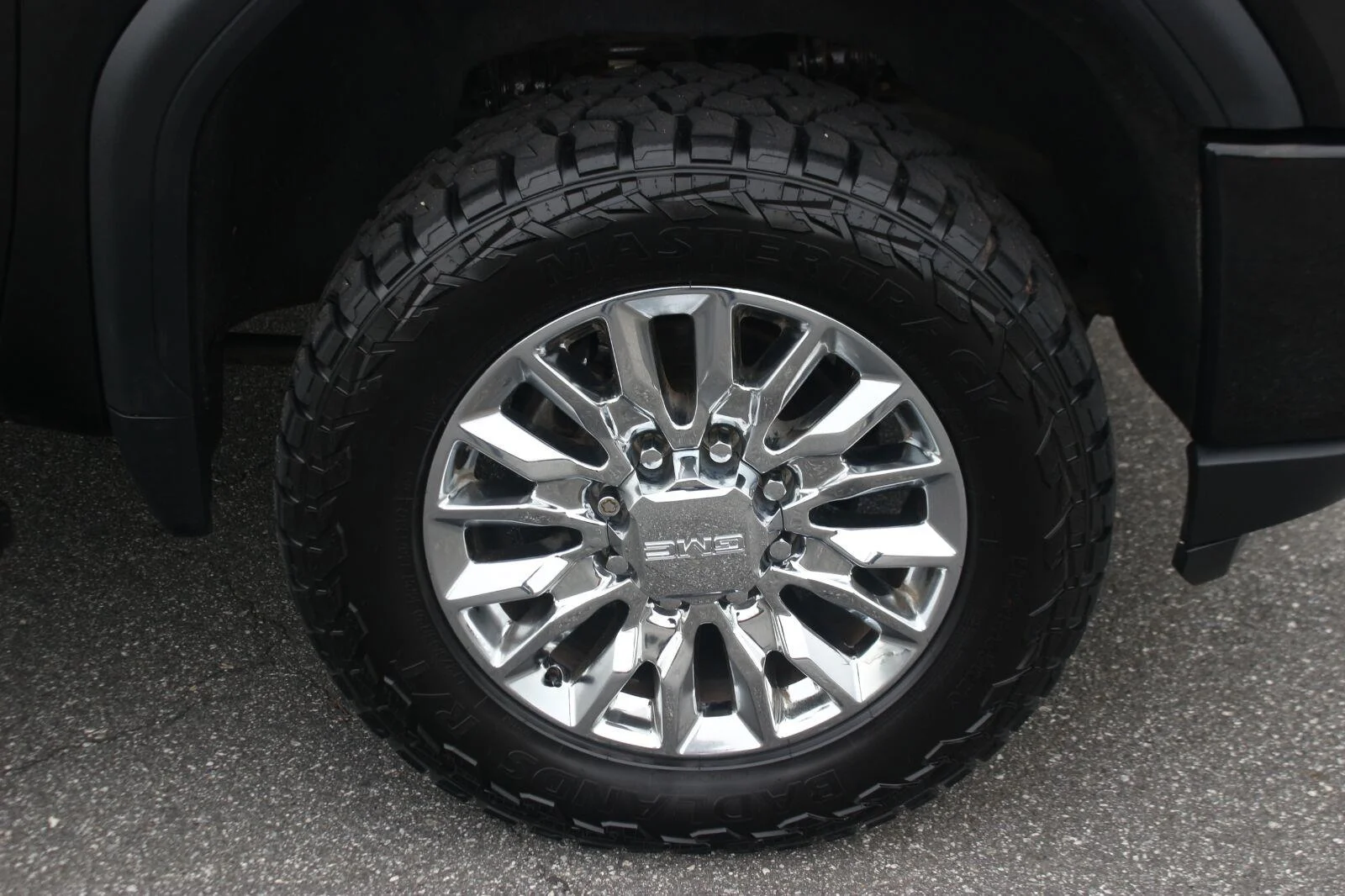 Used 2023 Ebony Twilight Metallic GMC Denali image 44