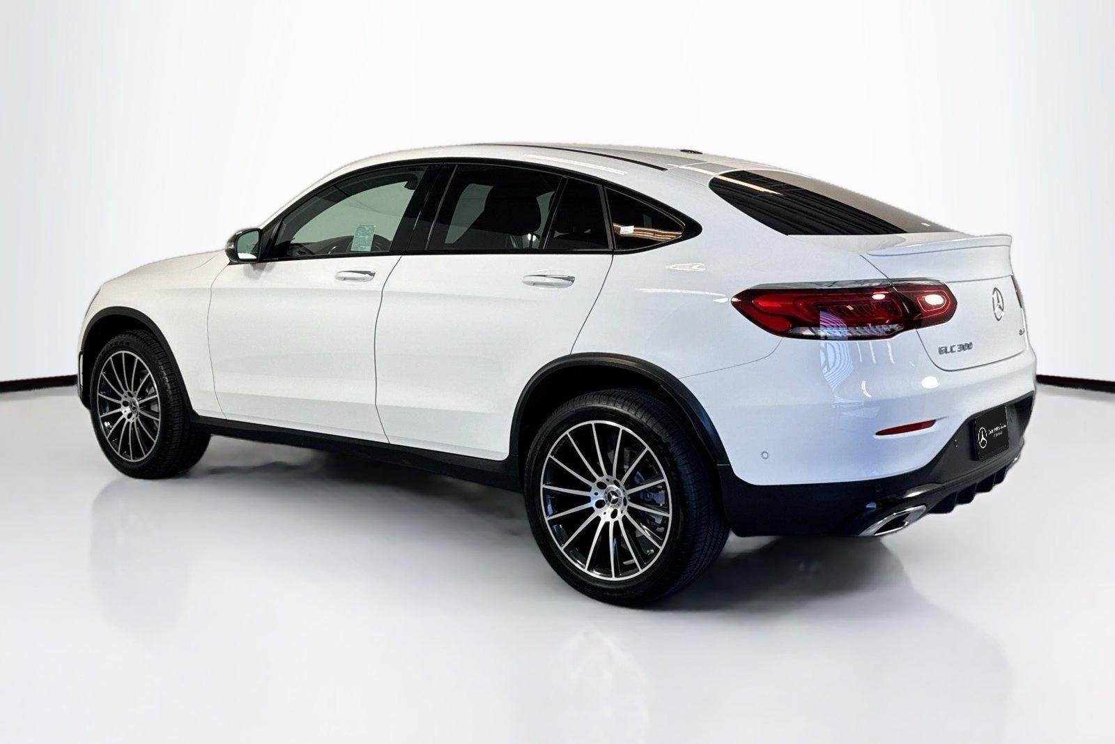 Used 2021 Polar White Mercedes-Benz GLC 300 image 7