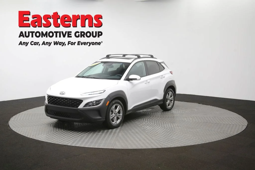 Used 2023 White Hyundai SEL image 58