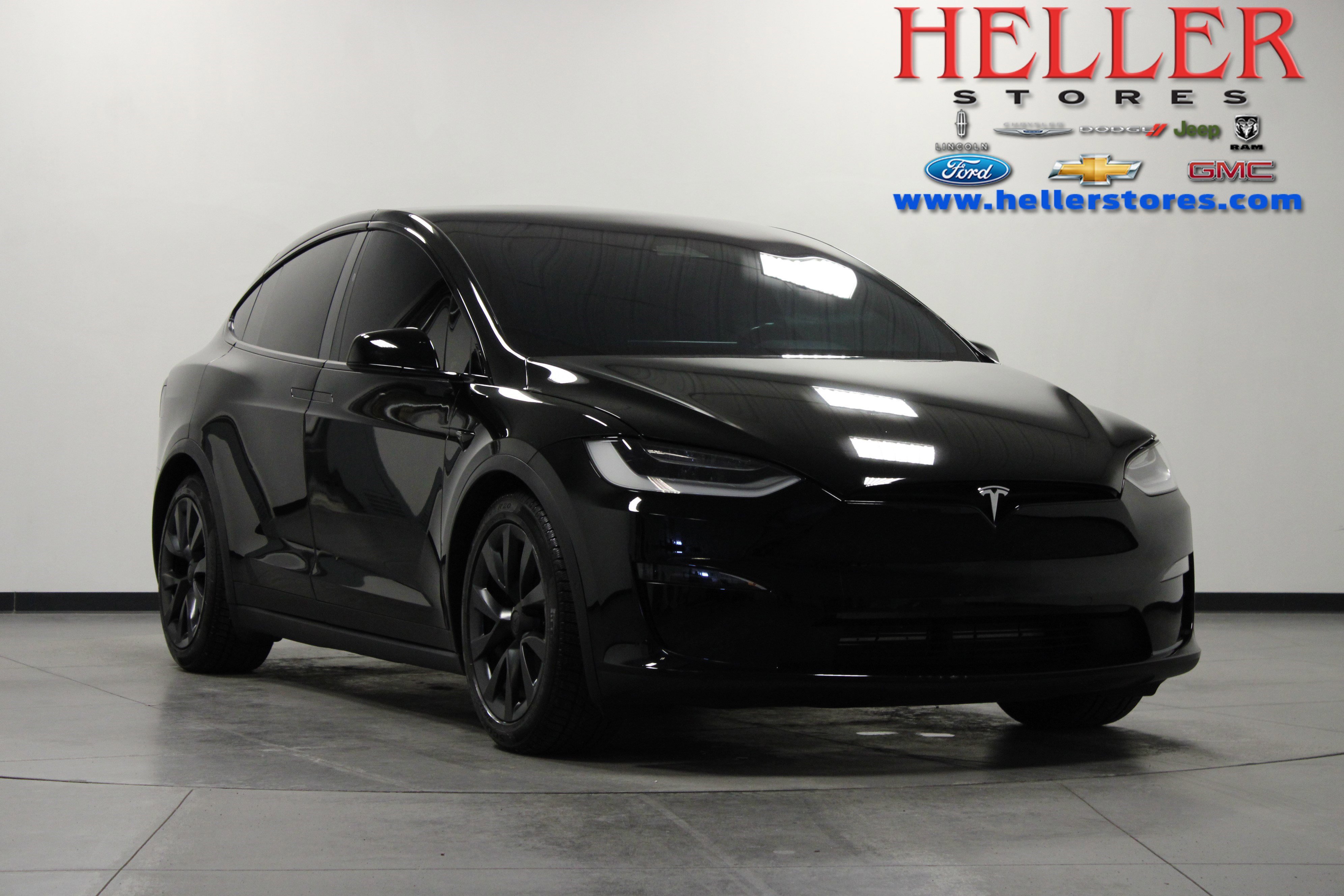 2022 Tesla Model X Plaid's photo