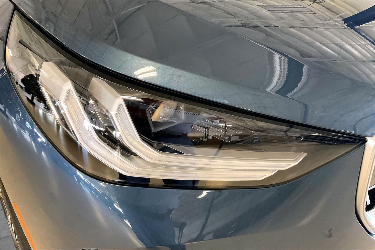 New 2026 Arctic Race Blue metallic BMW 30 xDrive image 13