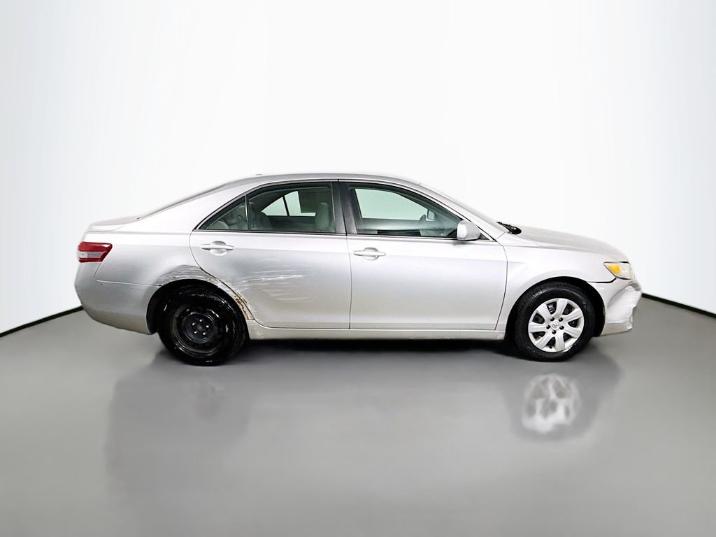 Used 2011 Silver Toyota  image 8