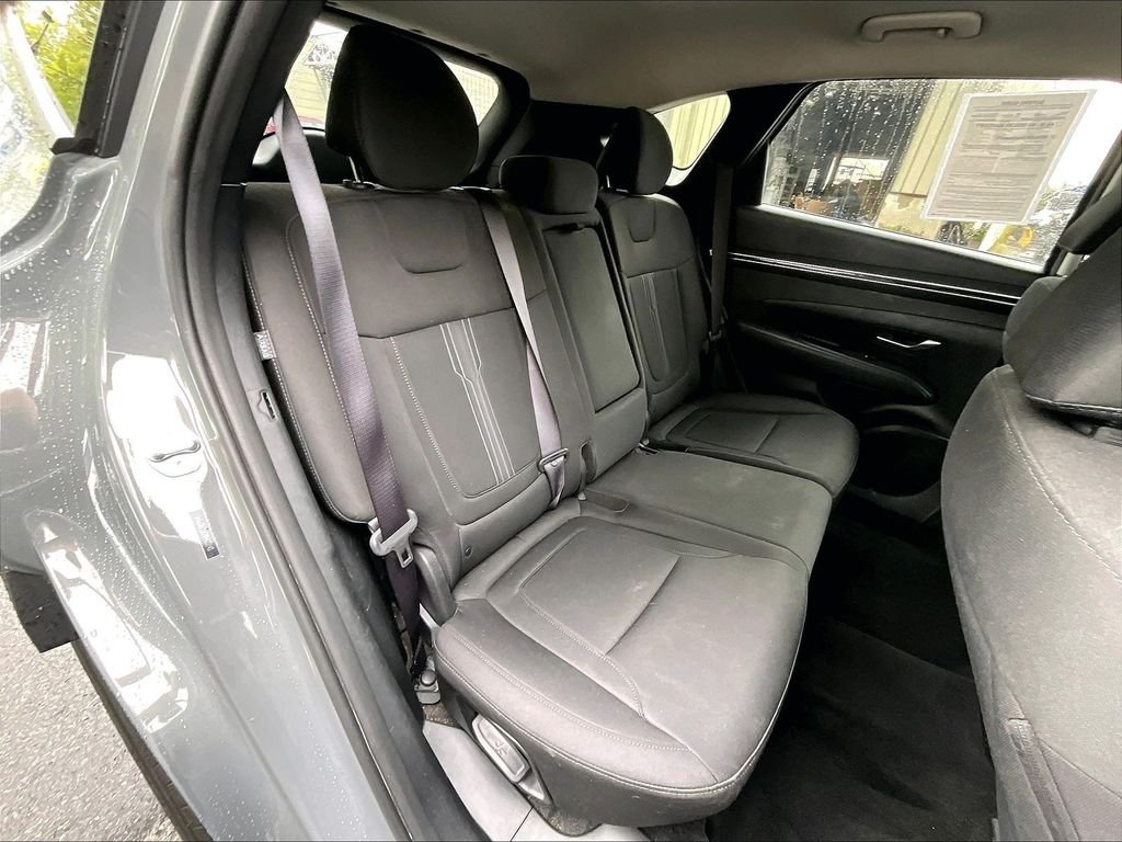 Used 2024 Hampton Gray Hyundai SEL image 16