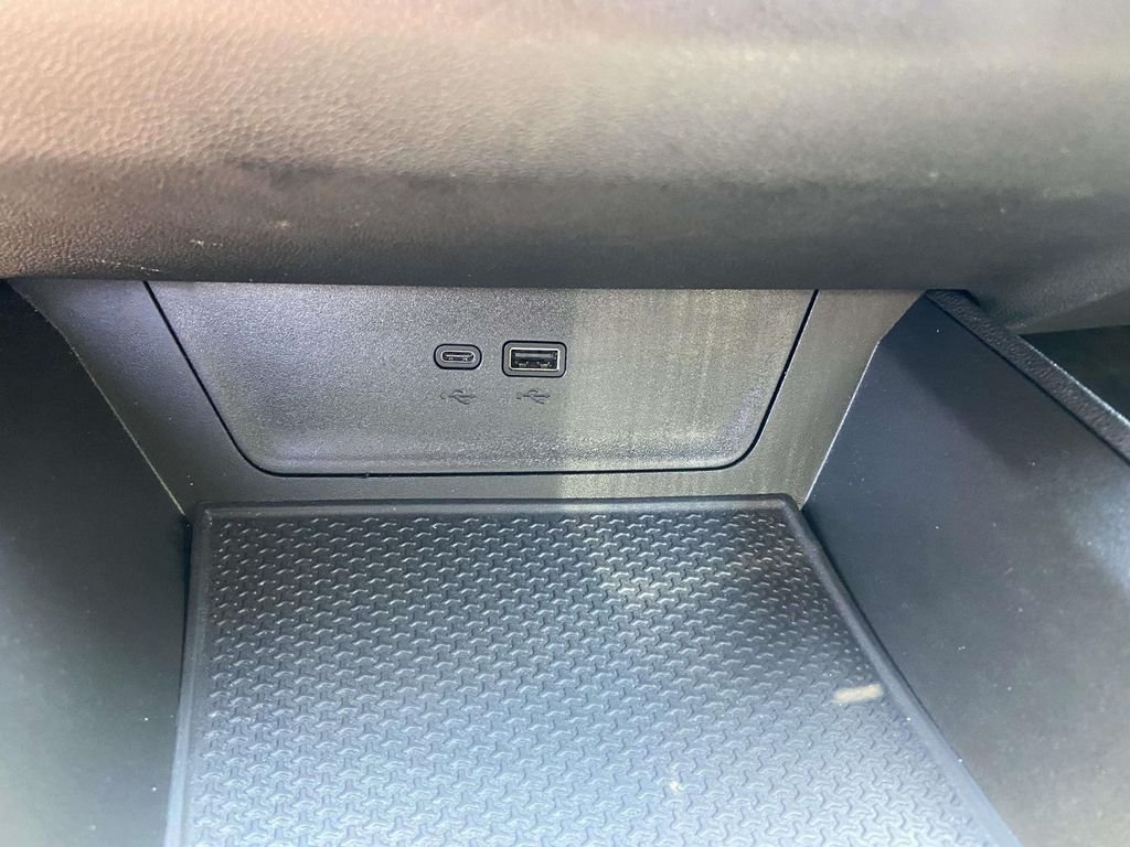Used 2025 Gray Chevrolet RS image 26