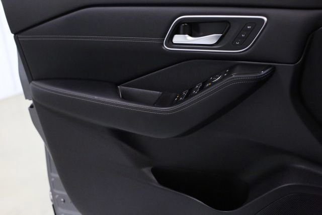 2026 Nissan Rogue Platinum - Photo 12