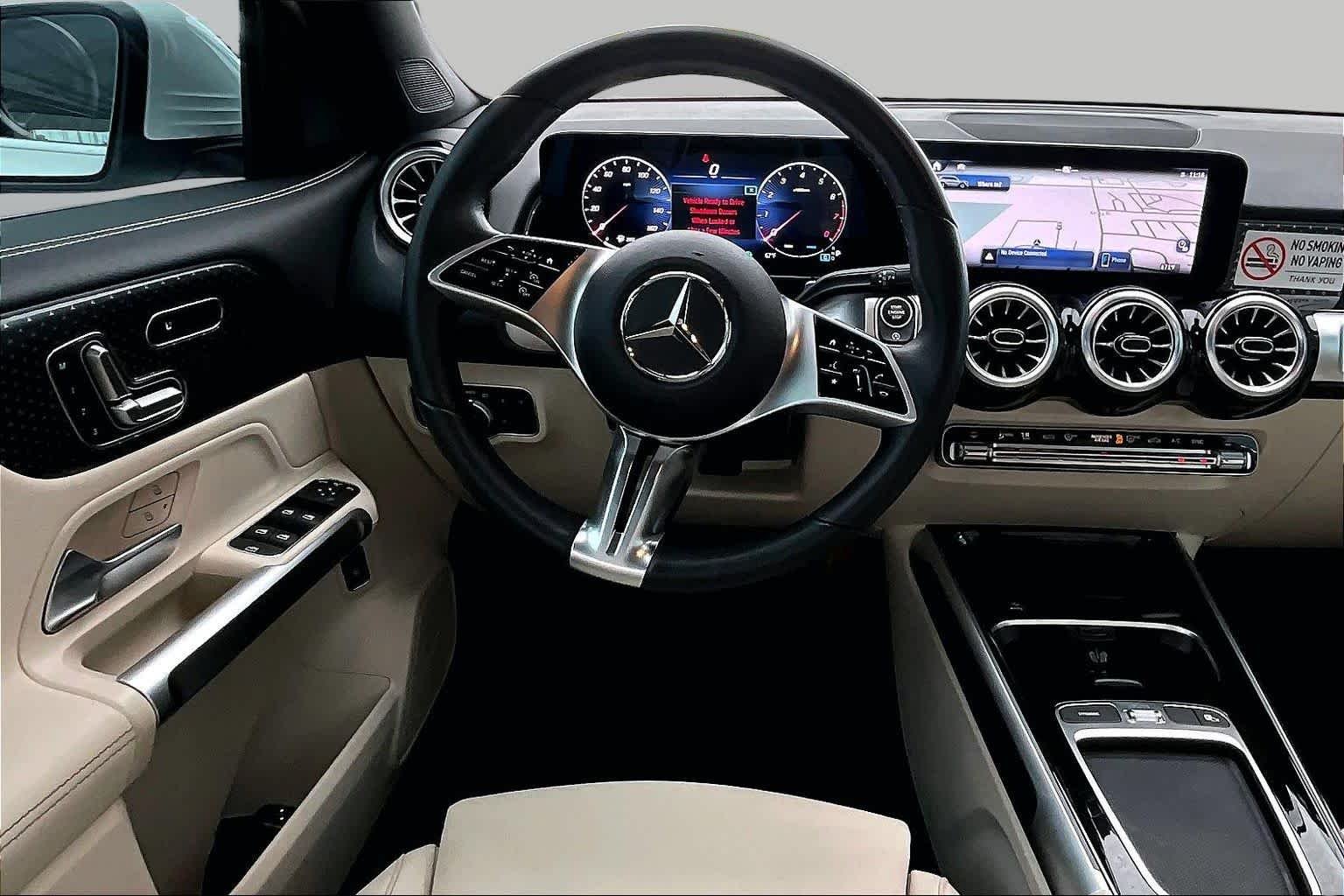 Certified Used 2025 Polar White Mercedes-Benz GLB 250 image 6