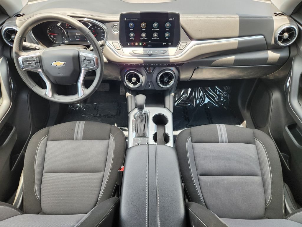 Used 2025 Black Chevrolet LT image 24