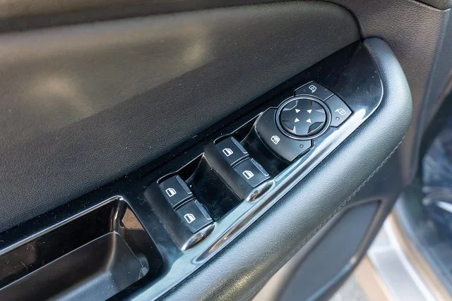 Used 2019 Gray Ford SEL image 20
