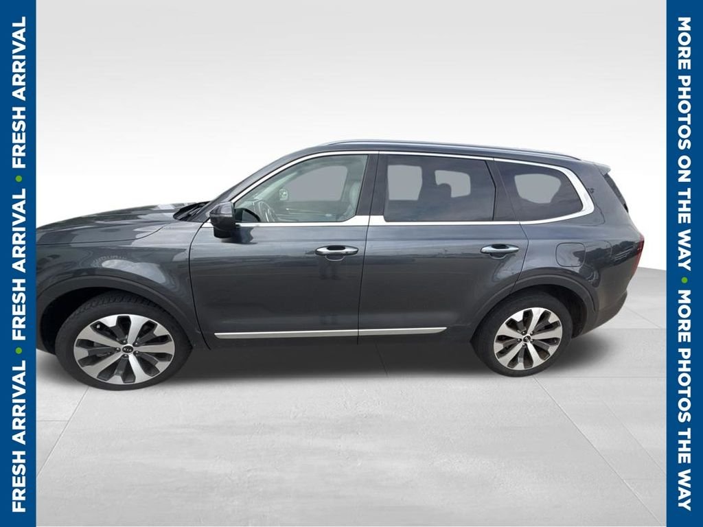 Used 2020 Gray Kia S image 1